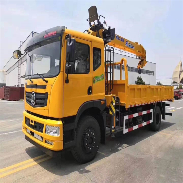 老城镇附近找一辆随车吊出租